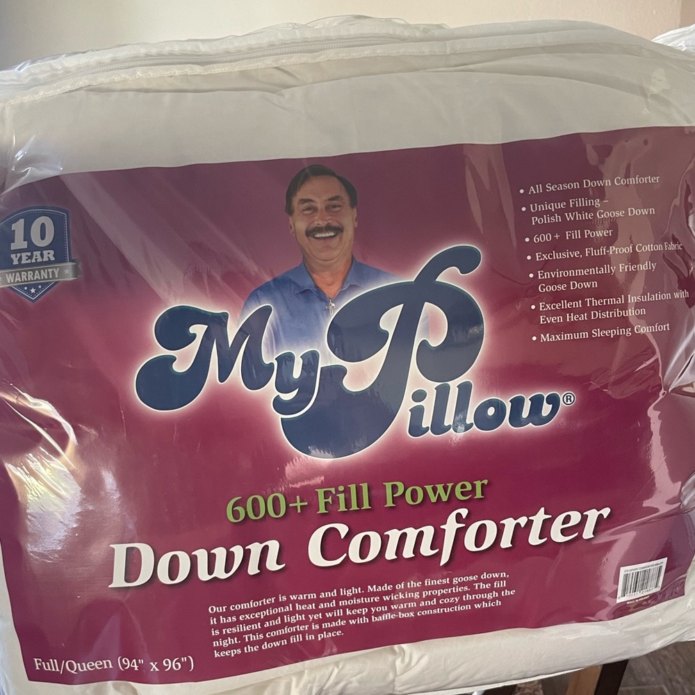BRAND NEW NEVER USED. MyPillow Down Comforter